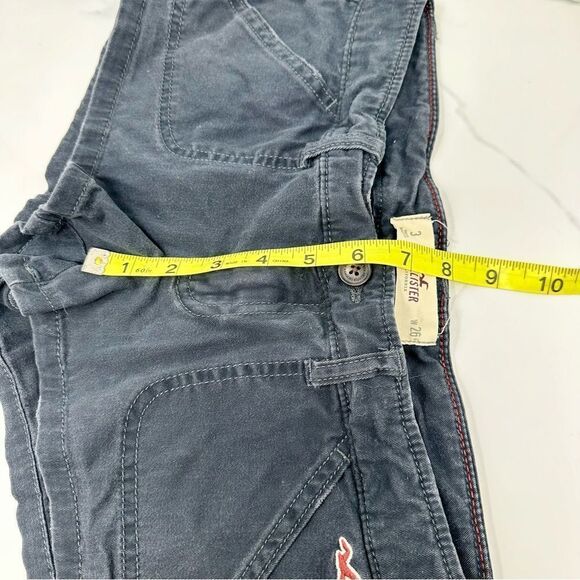 Hollister Chino Shorts- Size 3 - Picture 5 of 6